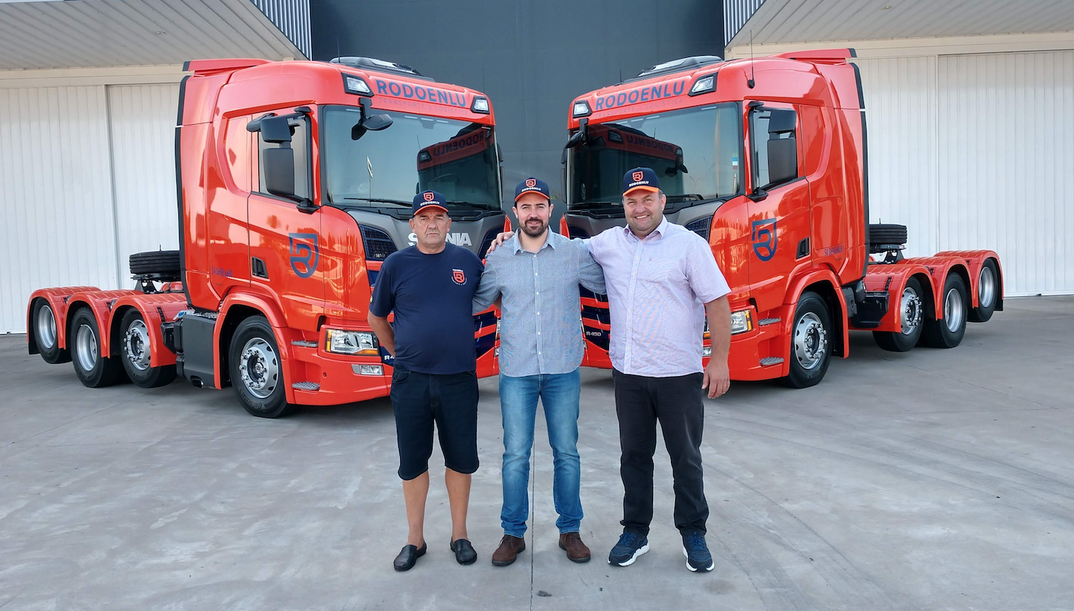 ENTREGA DE VEÍCULOS -  RODOENLU LOGÍSTICA E TRANSPORTE LTDA