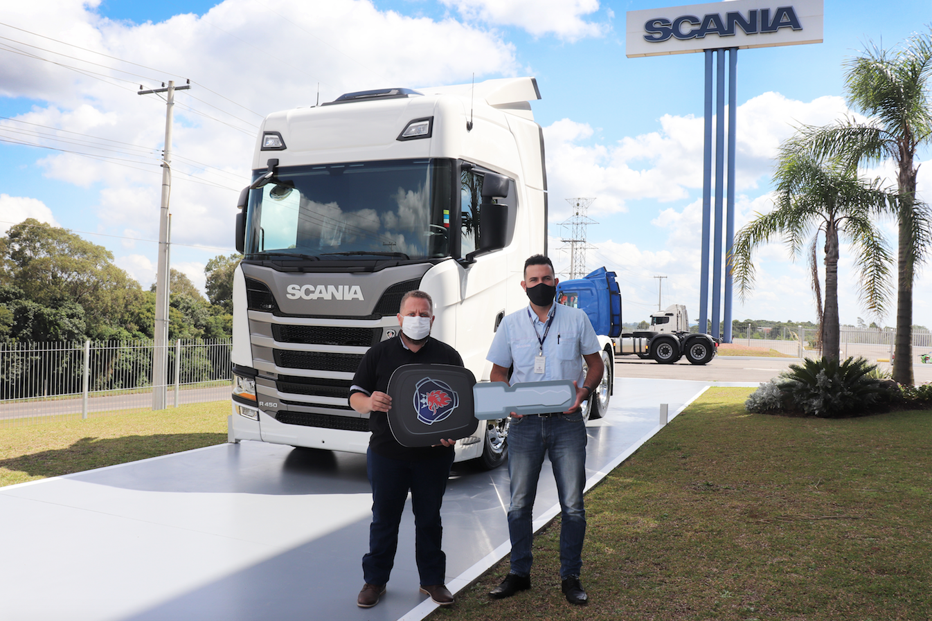 ENTREGA DE VEÍCULOS - MBF TRANSPORTES