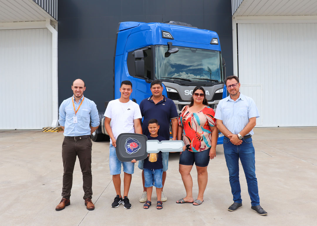 ENTREGA DE VEÍCULOS - CLAUDEMIR TRANSPORTES E COMÉRCIO LTDA